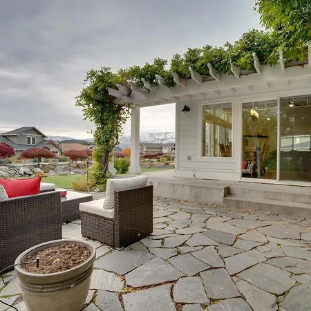 Family Home On Lake Chelan With Mtn And Lake View!